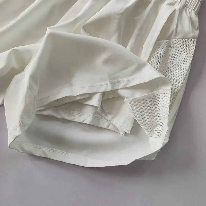 Women's Yoga Shorts Polyester Twill Seamless Knit Fabric Yoga Wear