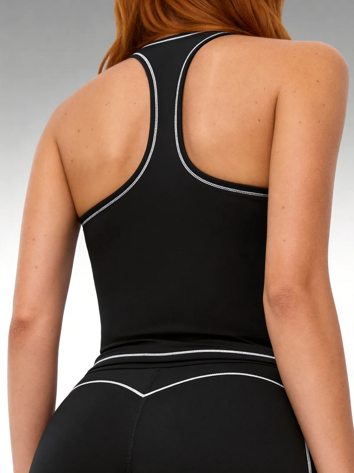 2 Piece Yoga Set With Comfortable Stretch Fabric For Beginners