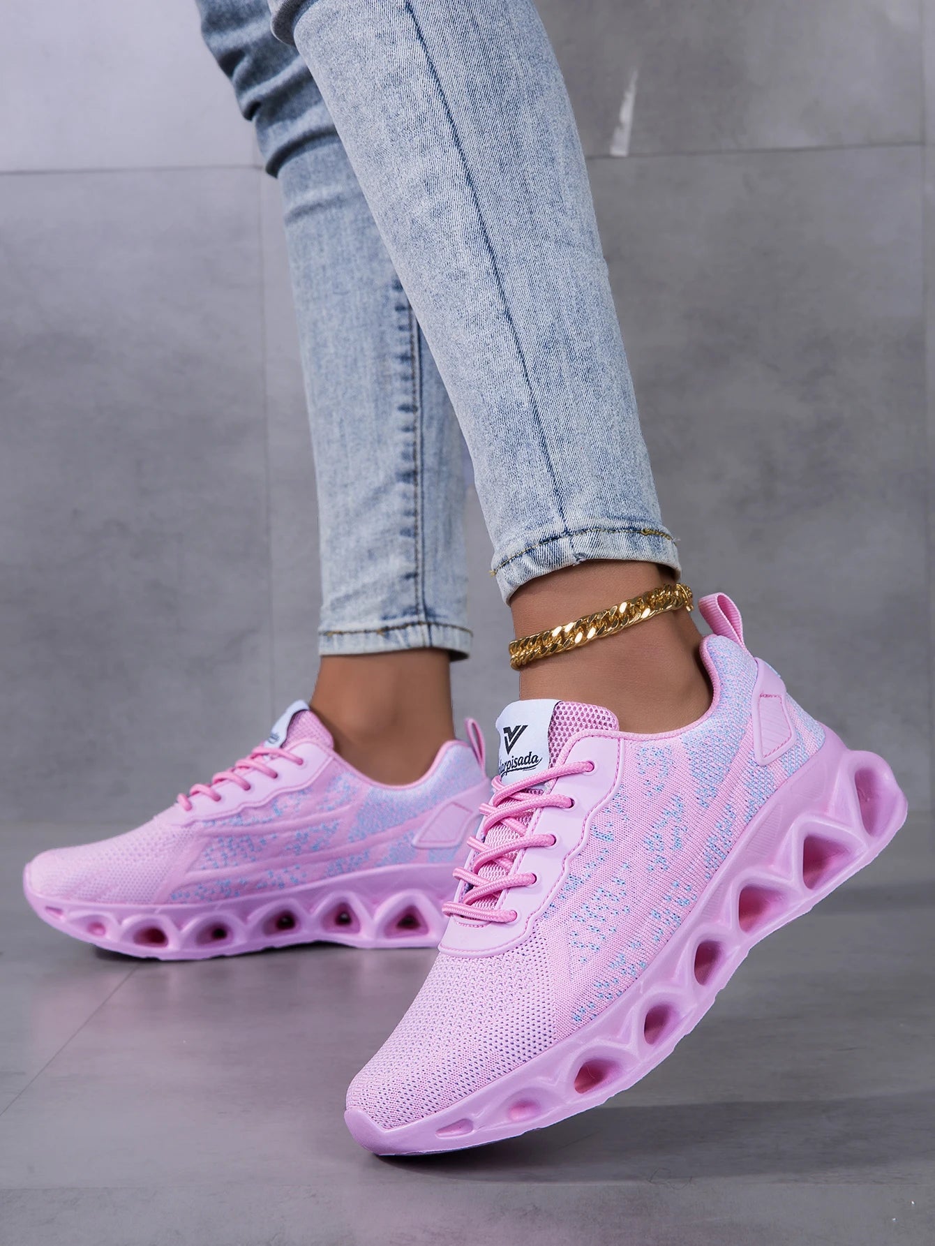 Women's Breathable Cushion Shock Absorbing Athletic Shoes