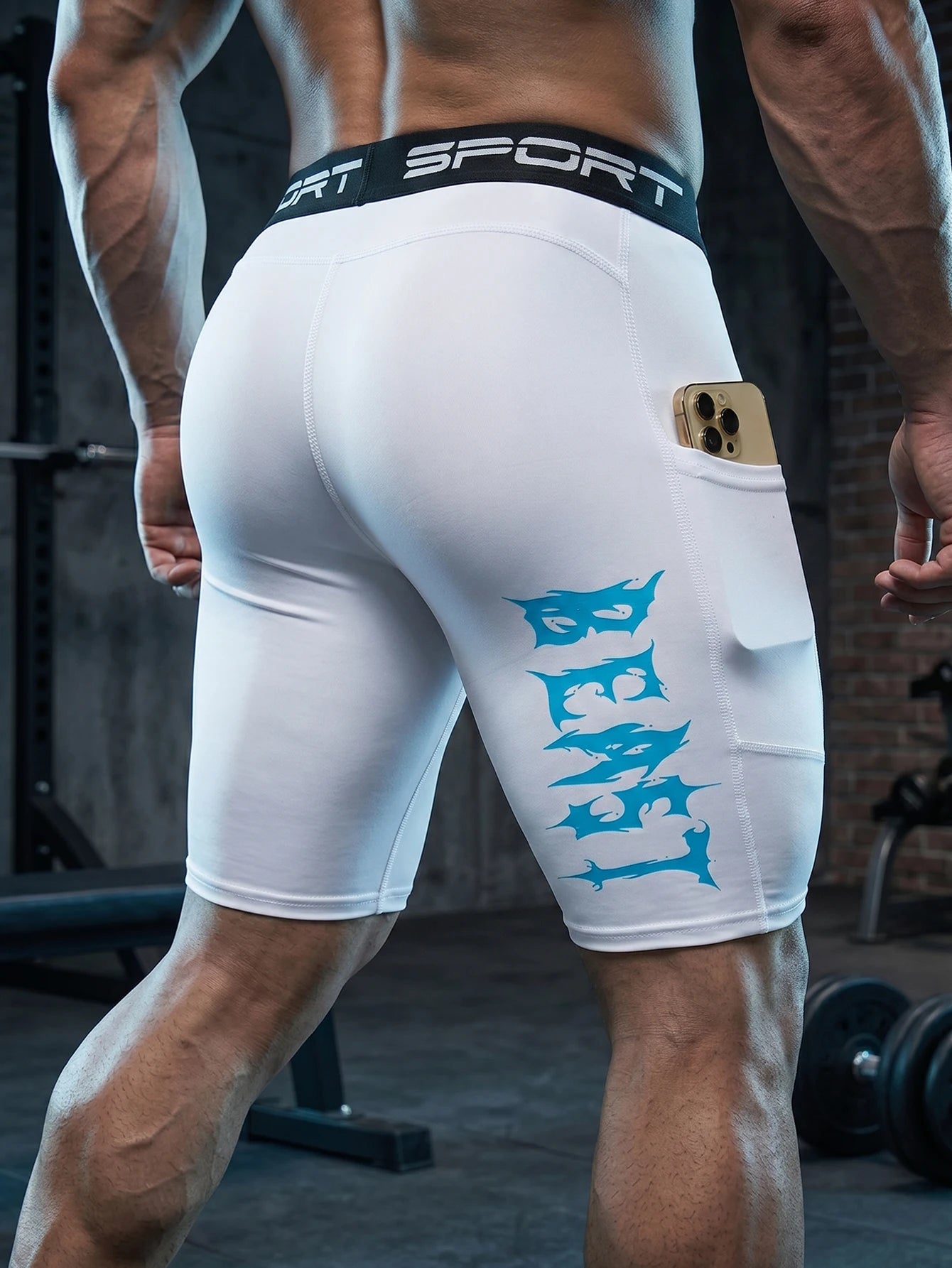 Men's Sports Compression Shorts With Phone Pocket For Running