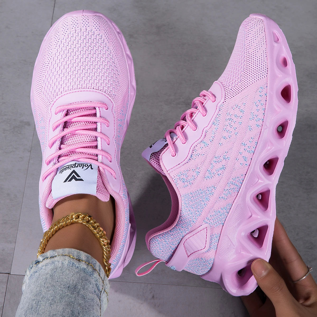 Women's Breathable Cushion Shock Absorbing Athletic Shoes