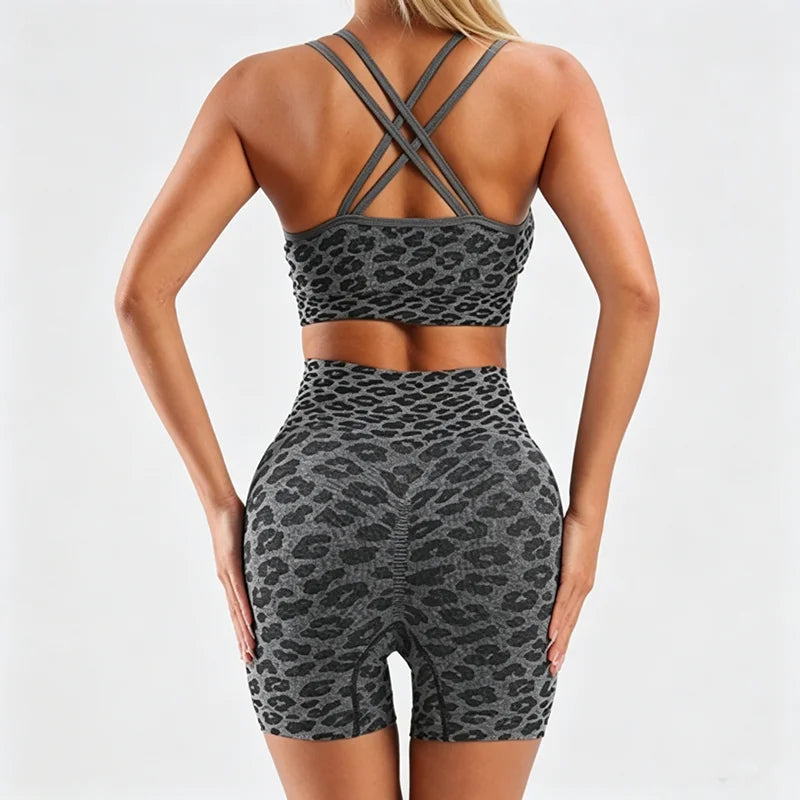 Leopard Print Women's 2 Piece Workout Set With Crop Tank